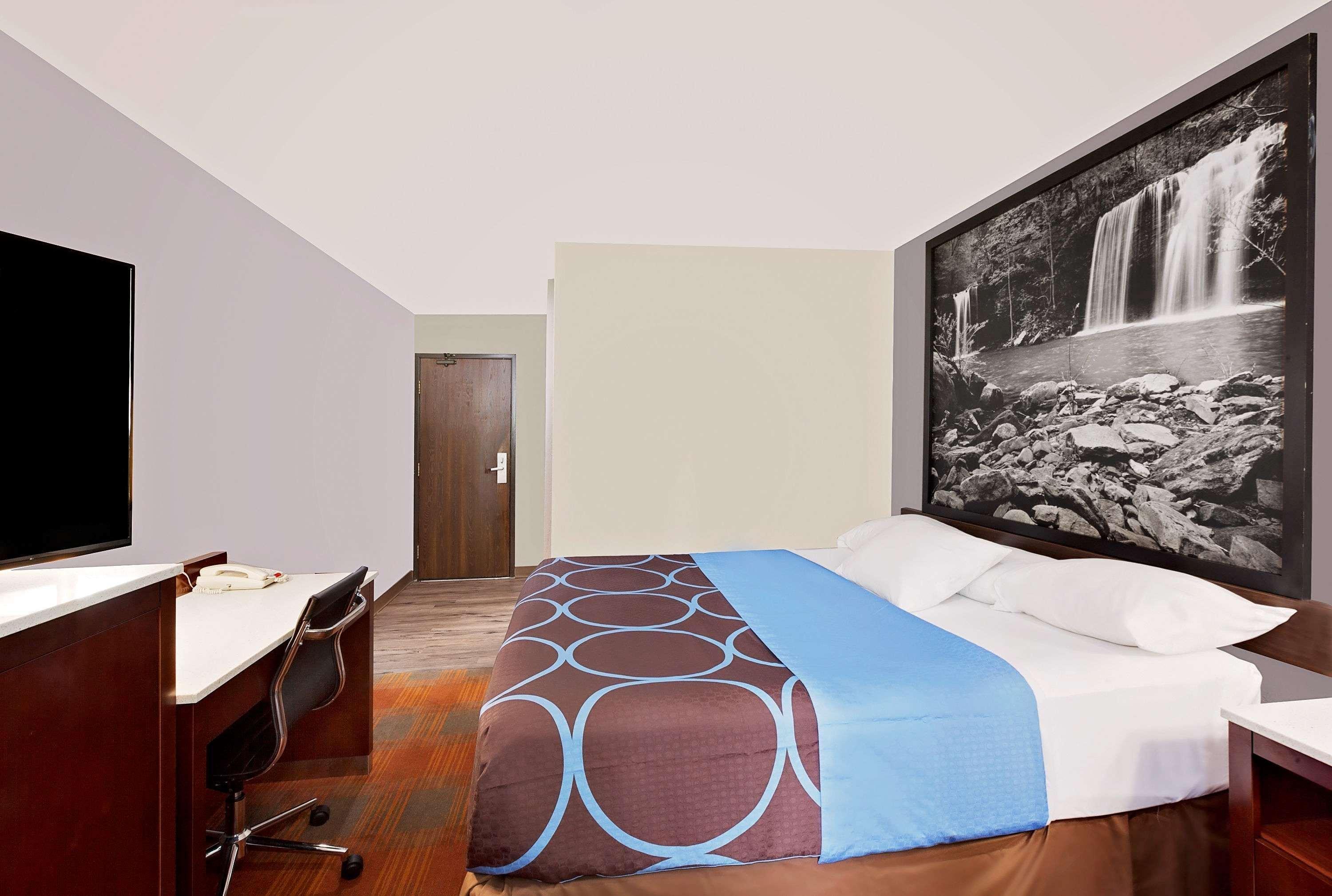 Super 8 By Wyndham Fayetteville Zewnętrze zdjęcie